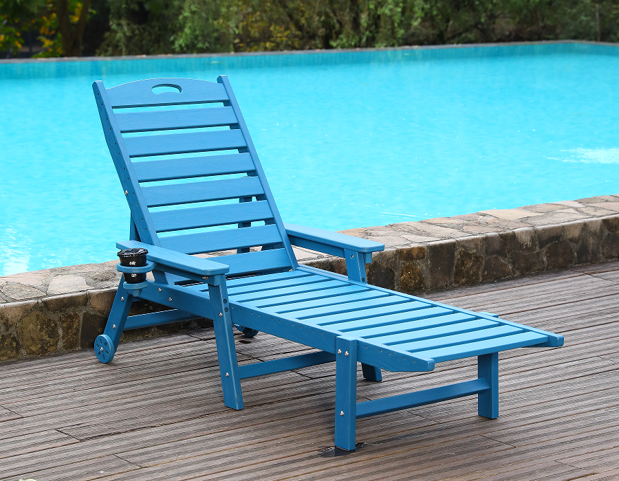 Scaun Adirondack, gata pentru scufundare, albastru HDPE lângă piscină